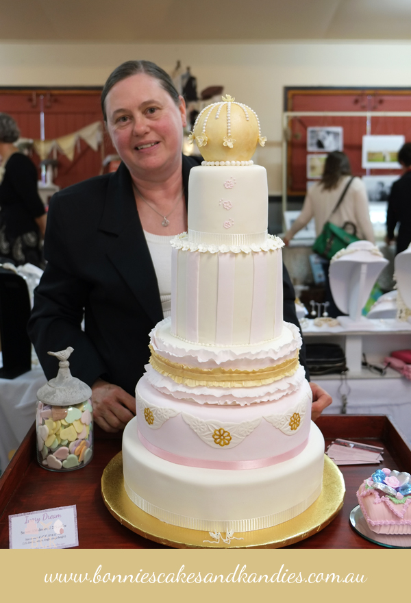 Bonnie of Bonnie's Cakes & Kandies: Gympie, Rainbow Beach & Sunshine Coast Wedding & Special Occasion Cake Decorator Bonnie of Bonnie's Cakes & Kandies: Gympie, Rainbow Beach & Sunshine Coast Wedding & Special Occasion Cake Decorator