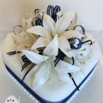 Navy blue and white for a North Queensland winter wedding {Hughenden wedding cake}